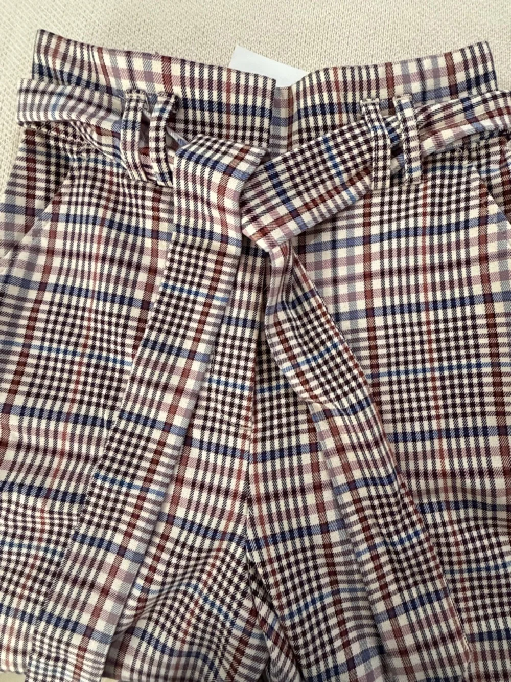 H&M Checked Tie-Waist Wide Leg Pants - Beige Plaid - Picture 7 of 13